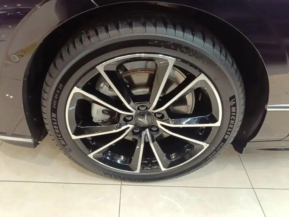 VOYAH PASSION 2024 PHEV Four-Wheel Drive Ultra-Long Range Flagship Model — миниатюра 8