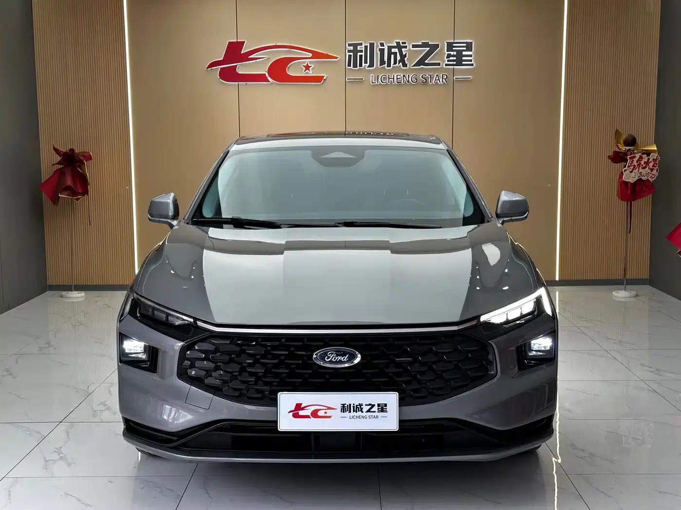 2025 Ford Mondeo 2.0T EcoBoost Luxury — миниатюра 2