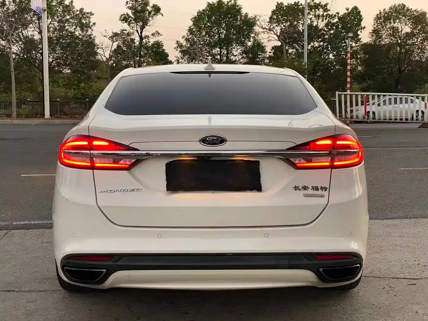 2017 Ford Mondeo EcoBoost 180 Fashion Edition — миниатюра 8