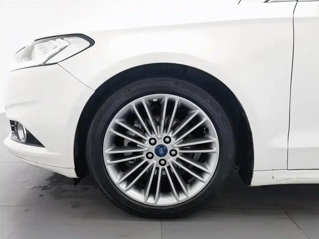 2013 Ford Mondeo 2.0L GTDi200 Luxury — миниатюра 17