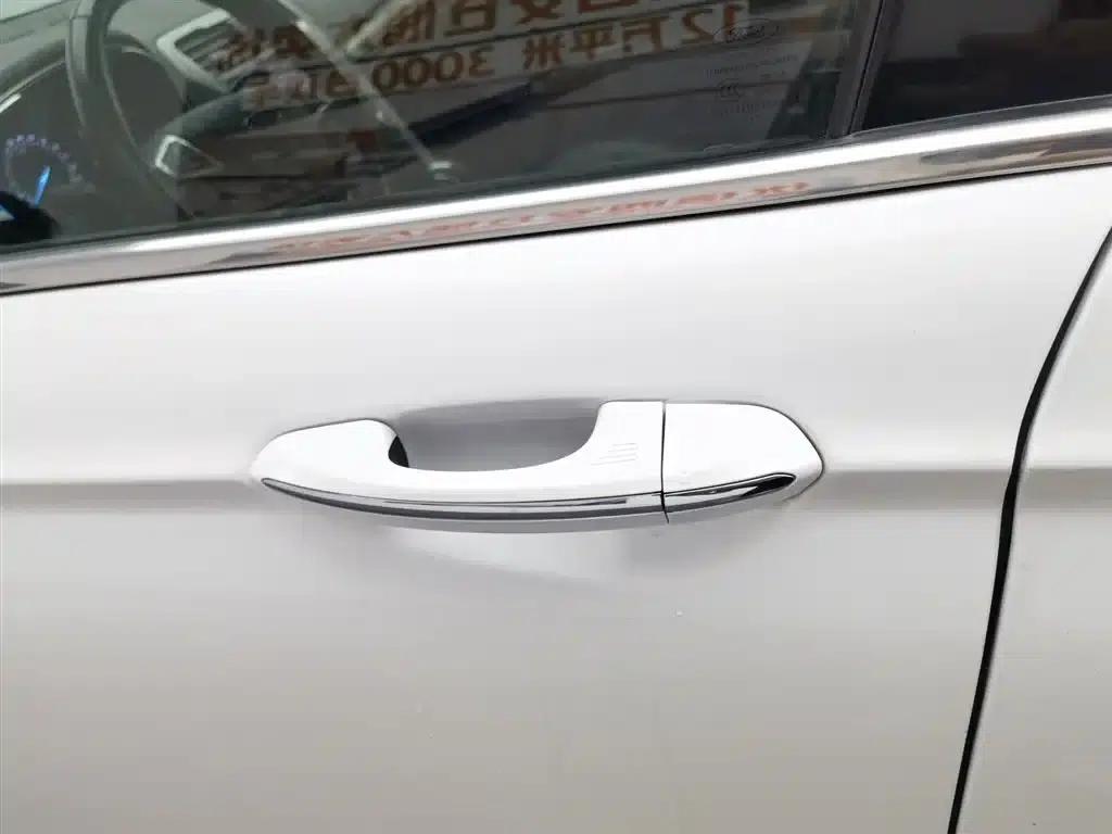 2013 Ford Mondeo 2.0L GTDi200 Luxury — миниатюра 18