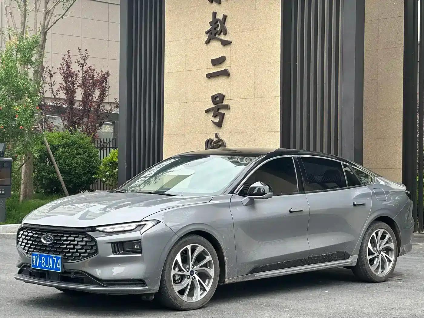 2025 Ford Mondeo 1.5T EcoBoost Luxury — миниатюра 3