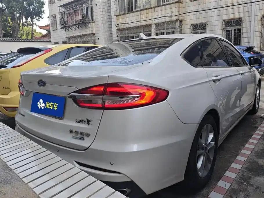 2018 Ford Mondeo EcoBoost 180 Intelligent Fashion Edition (National V Emission Standard) — миниатюра 3