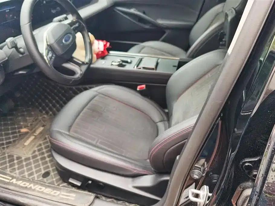 2023 Ford Mondeo EcoBoost 180 Luxury — миниатюра 9