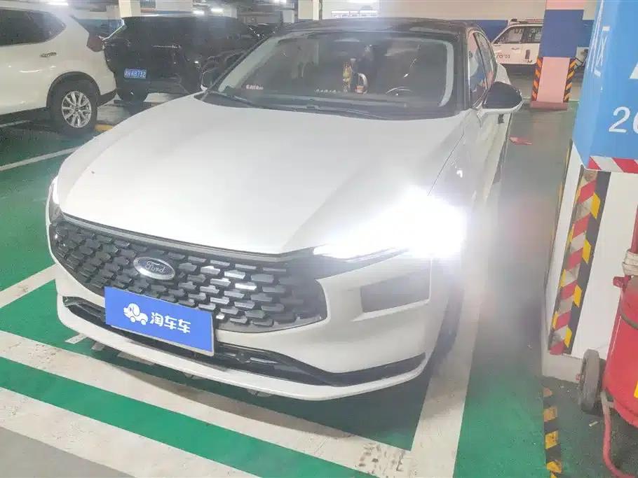 2023 Ford Mondeo EcoBoost 245 Luxury — миниатюра 1
