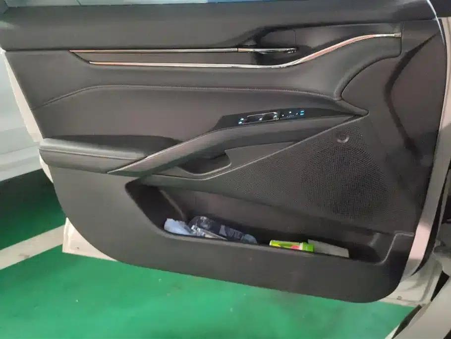 2023 Ford Mondeo EcoBoost 245 Luxury — миниатюра 7