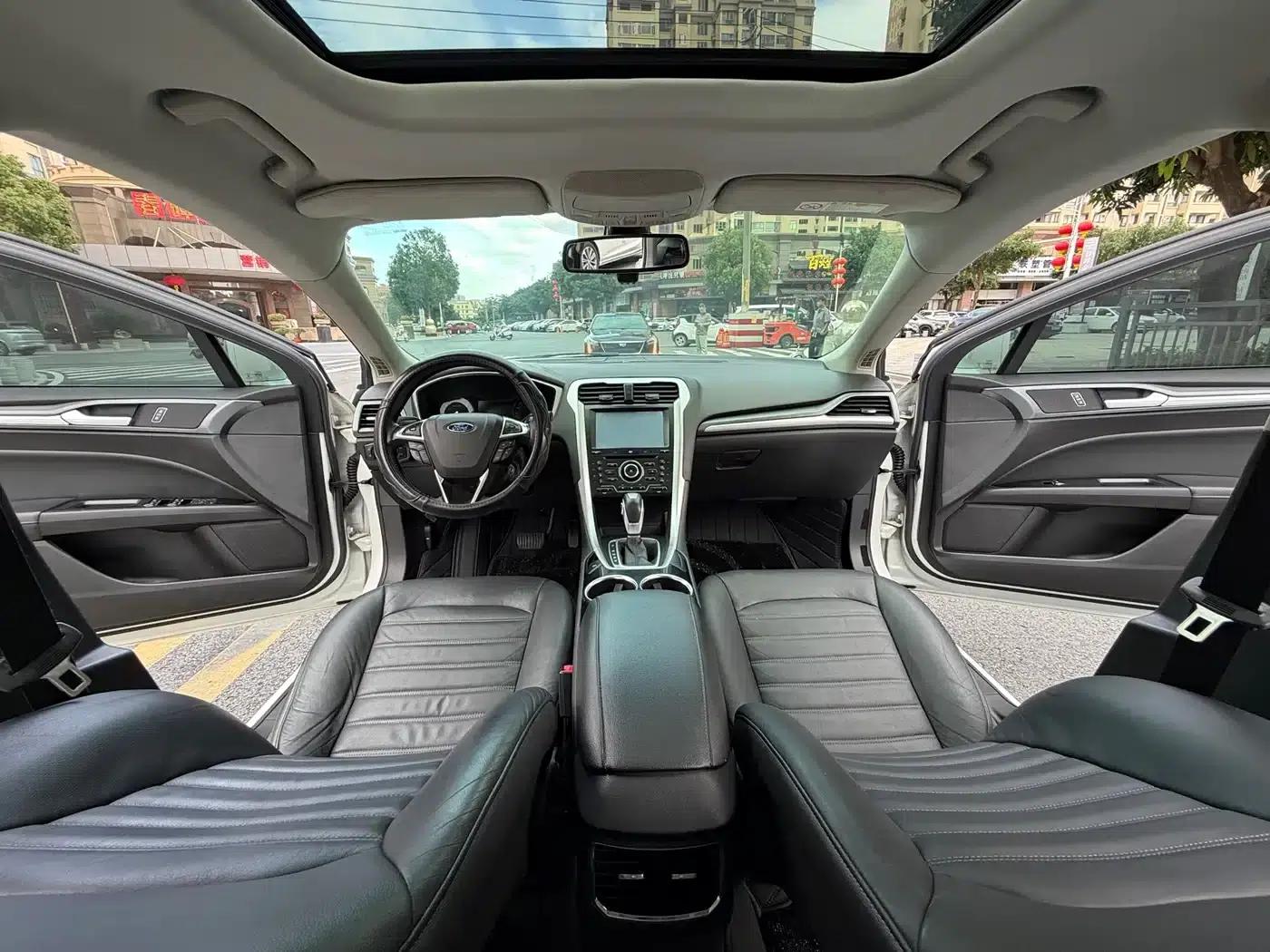 2013 Ford Mondeo 1.5L GTDi180 Fashion Edition — миниатюра 5