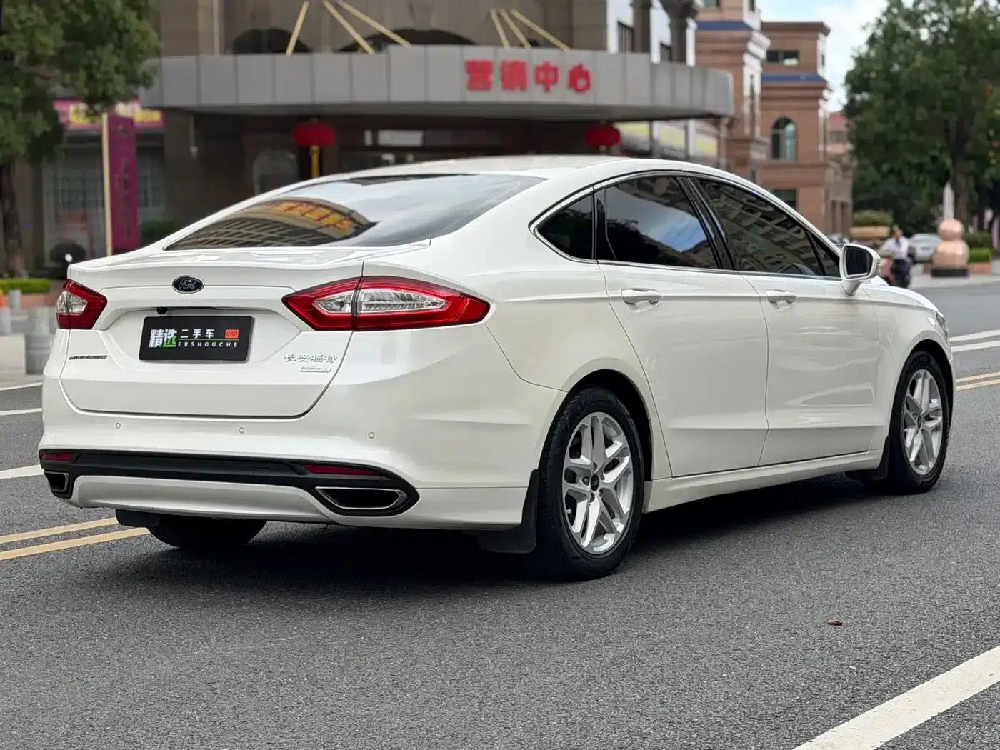 2013 Ford Mondeo 1.5L GTDi180 Fashion Edition — миниатюра 9