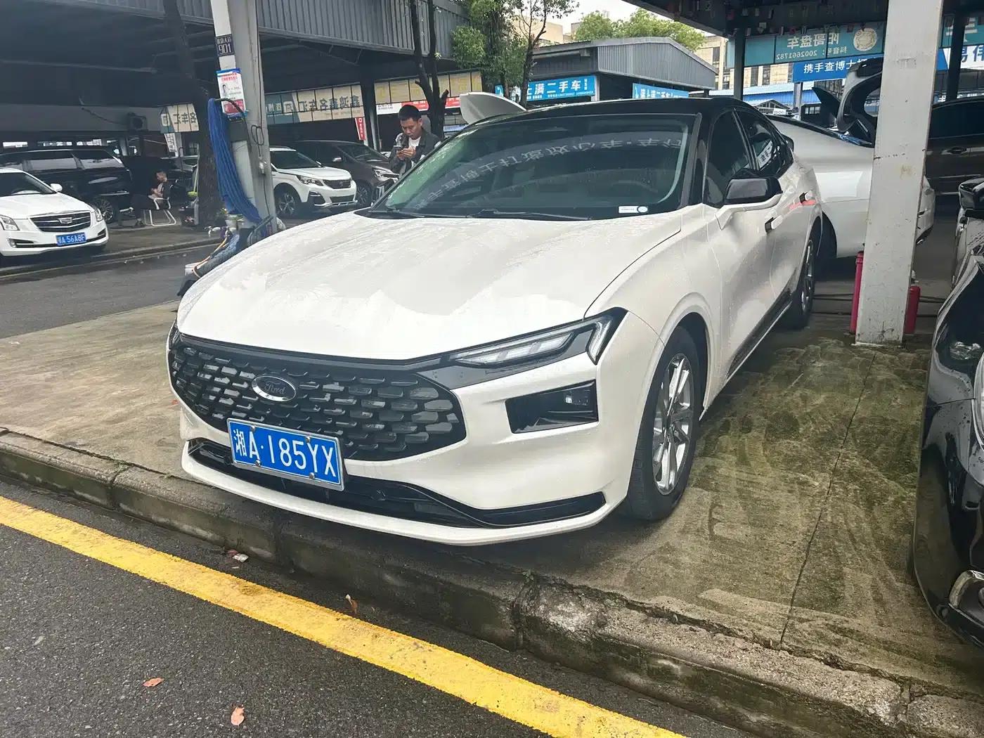 2022 Ford Mondeo Facelift EcoBoost 245 Luxury — миниатюра 1