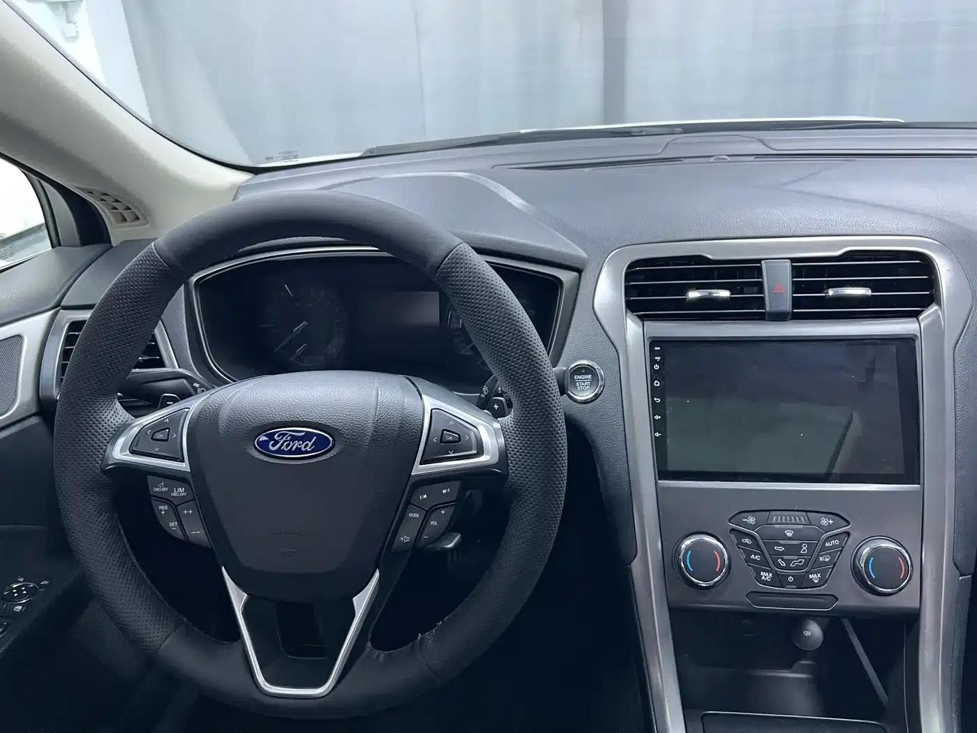 2017 Ford Mondeo EcoBoost 180 Fashion Edition — миниатюра 11