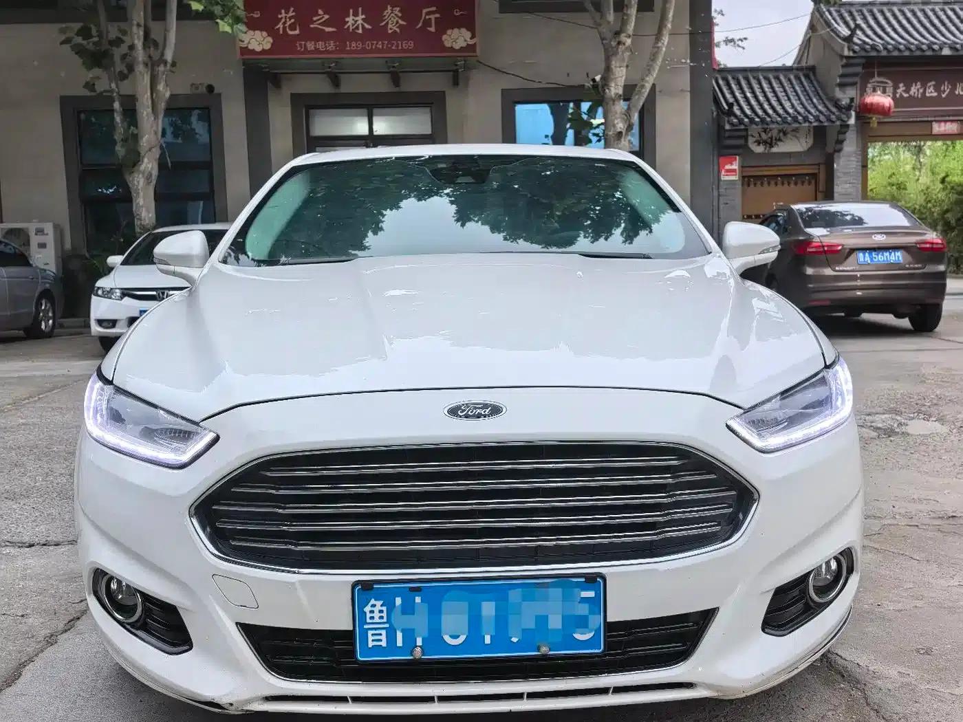 2013 Ford Mondeo 2.0L GTDi200 Luxury — миниатюра 1