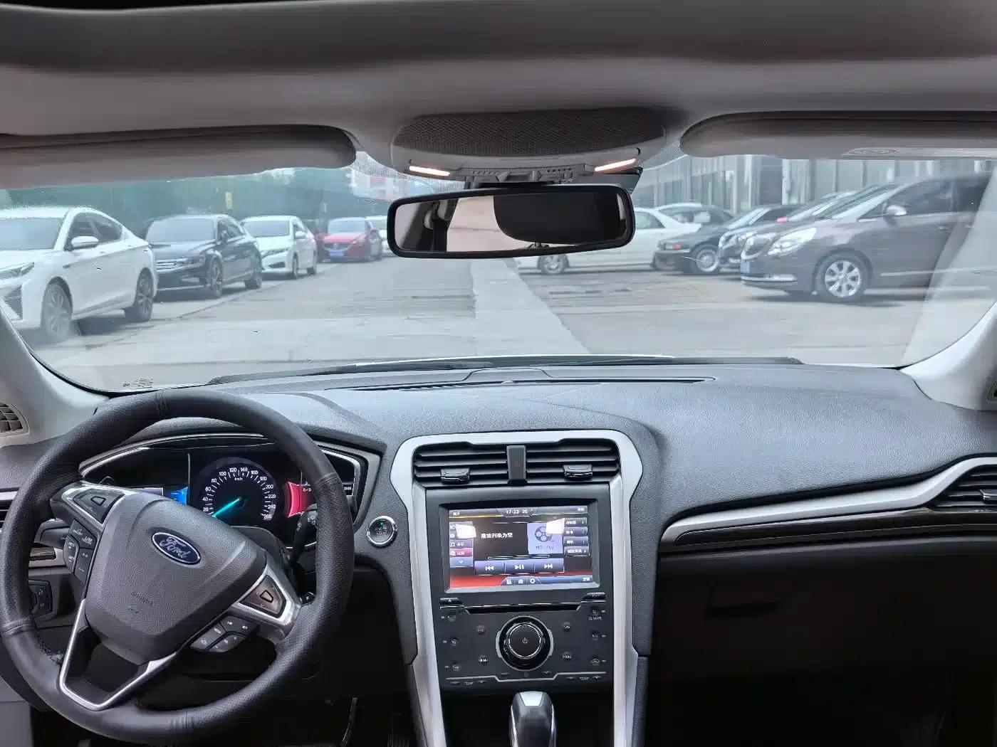 2013 Ford Mondeo 2.0L GTDi200 Luxury — миниатюра 4