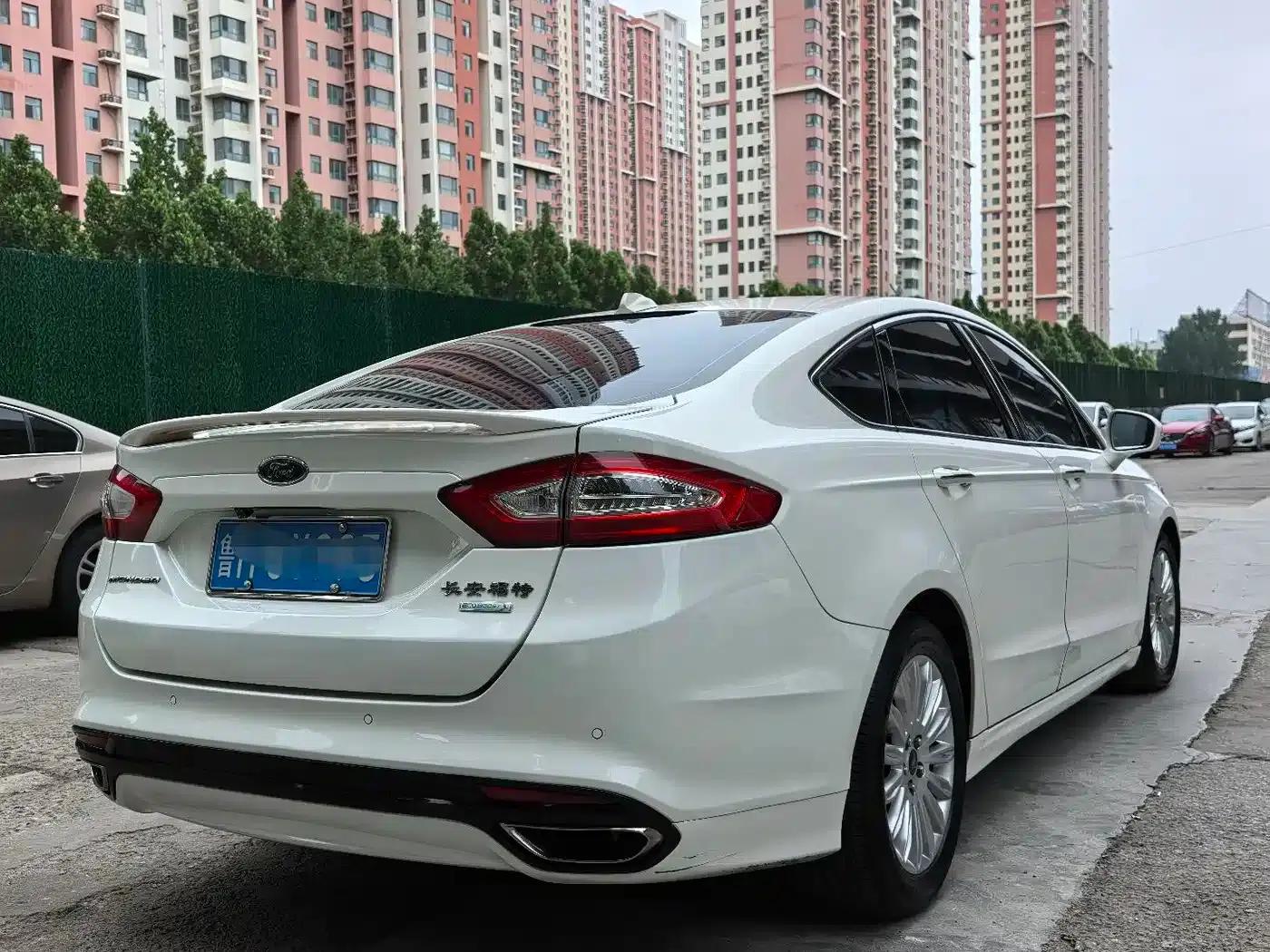 2013 Ford Mondeo 2.0L GTDi200 Luxury — миниатюра 7