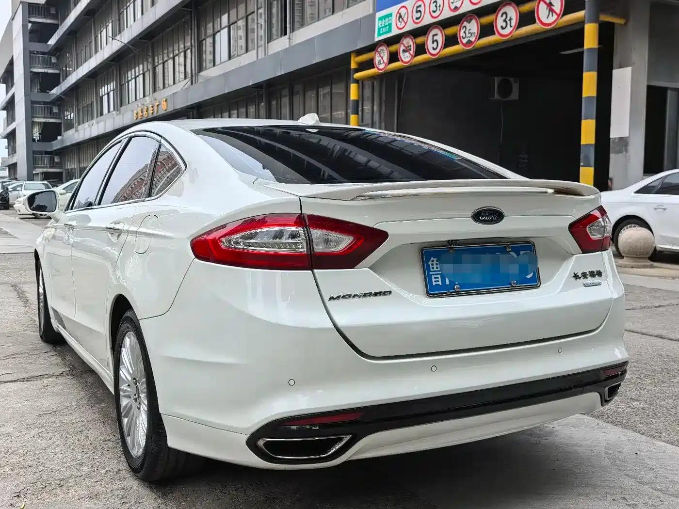2013 Ford Mondeo 2.0L GTDi200 Luxury — миниатюра 8