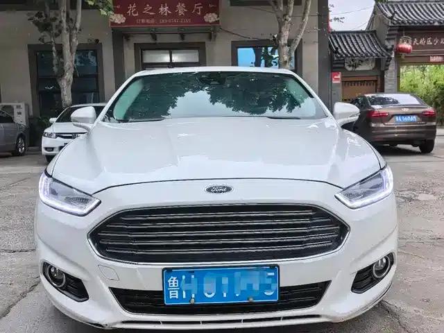 2013 Ford Mondeo 2.0L GTDi200 Luxury