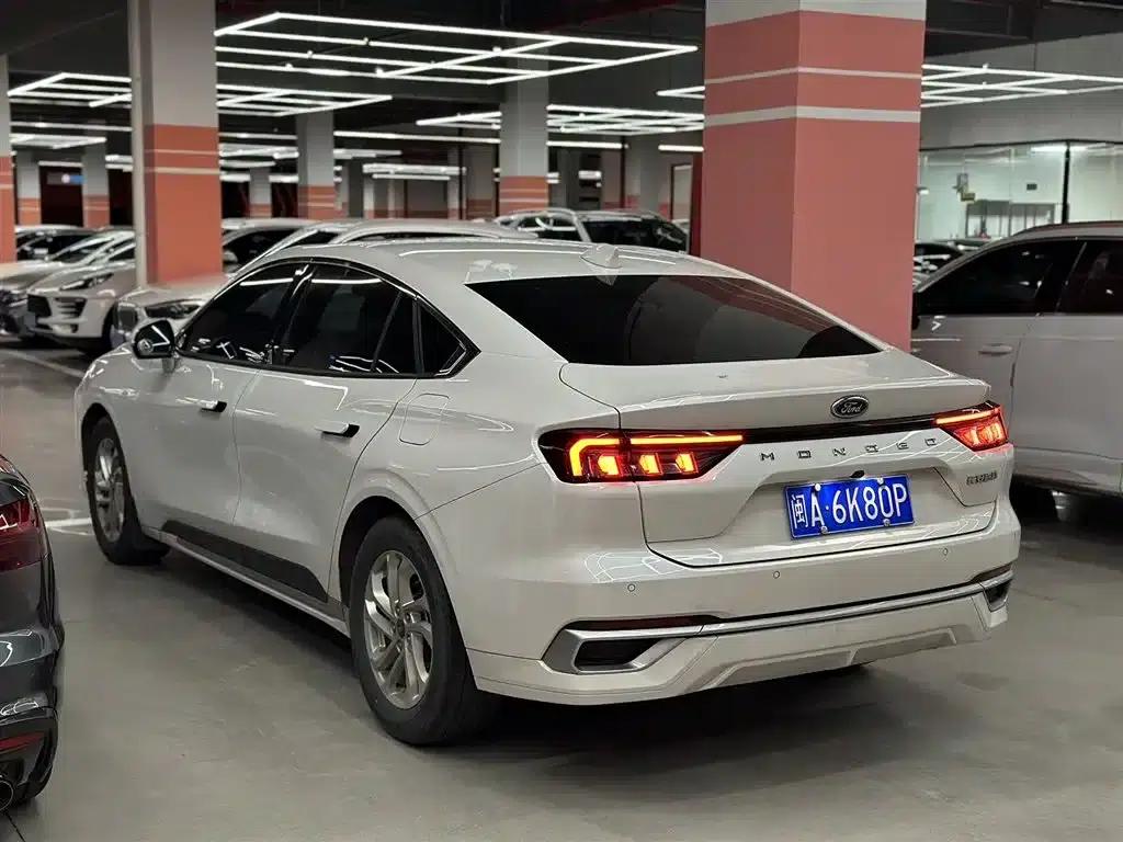 2023 Ford Mondeo EcoBoost 180 Comfortline — миниатюра 4