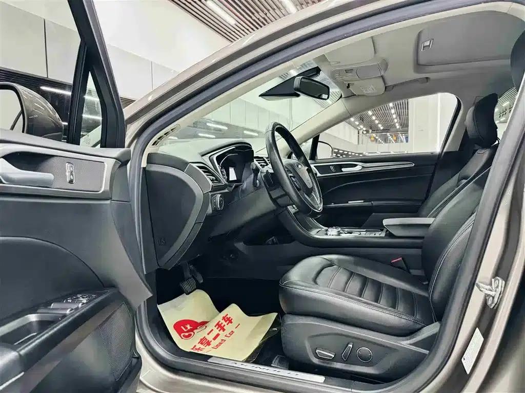 2017 Ford Mondeo EcoBoost 180 Luxury — миниатюра 11