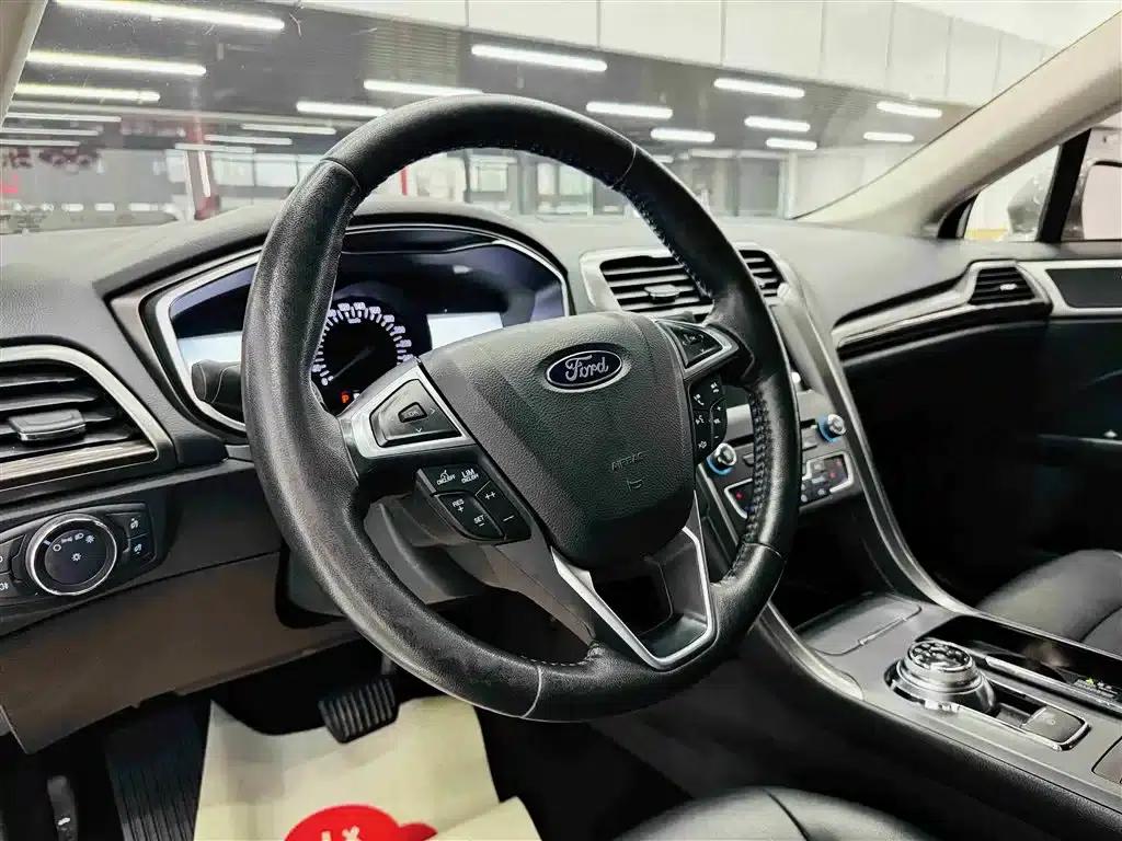 2017 Ford Mondeo EcoBoost 180 Luxury — миниатюра 13