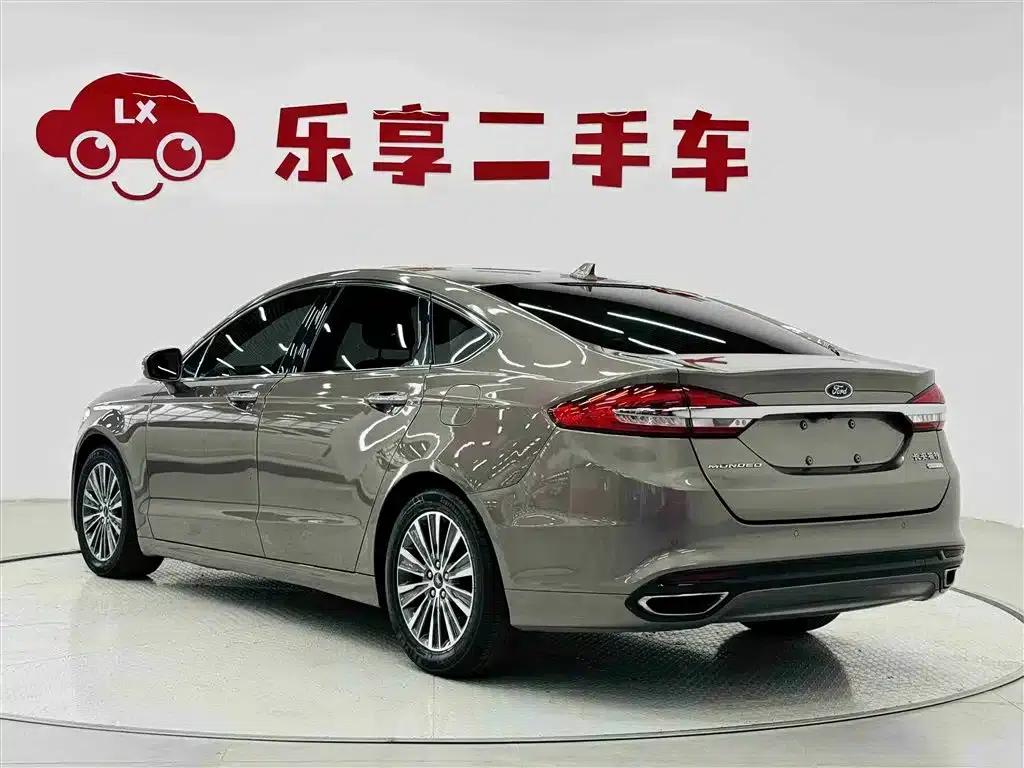2017 Ford Mondeo EcoBoost 180 Luxury — миниатюра 3