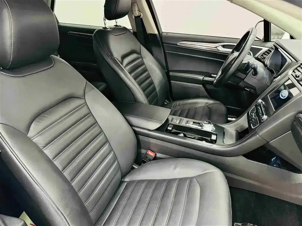2017 Ford Mondeo EcoBoost 180 Luxury — миниатюра 25