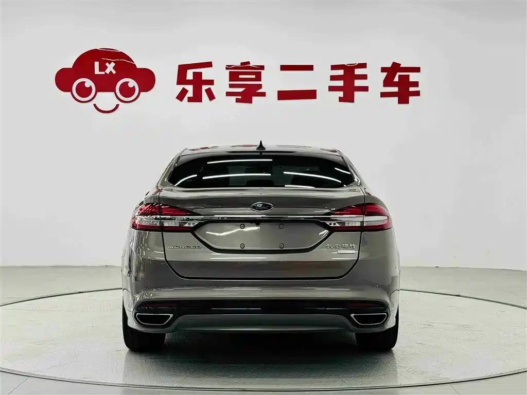 2017 Ford Mondeo EcoBoost 180 Luxury — миниатюра 4