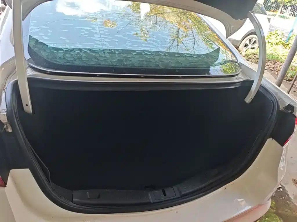 2013 Ford Mondeo 1.5L GTDi180 Fashion Edition — миниатюра 19