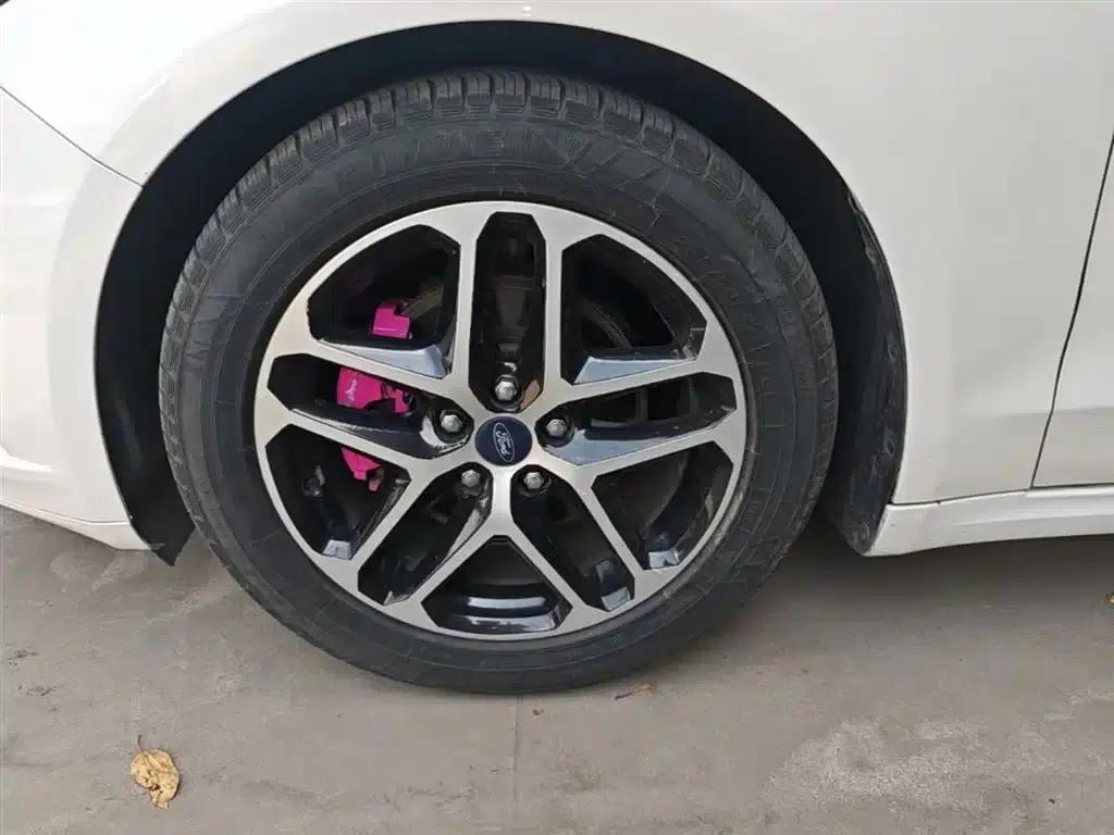 2013 Ford Mondeo 1.5L GTDi180 Fashion Edition — миниатюра 23