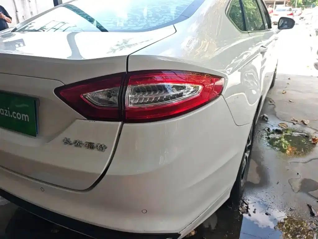 2013 Ford Mondeo 1.5L GTDi180 Fashion Edition — миниатюра 8