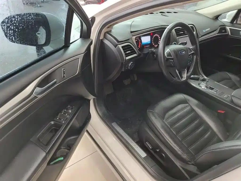2017 Ford Mondeo EcoBoost 180 Fashion Edition — миниатюра 16