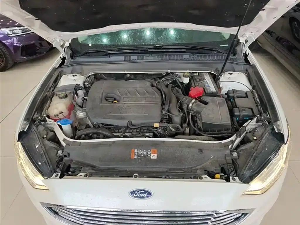 2017 Ford Mondeo EcoBoost 180 Fashion Edition — миниатюра 20