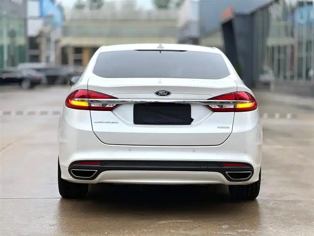 2017 Ford Mondeo EcoBoost 180 Fashion Edition — миниатюра 6