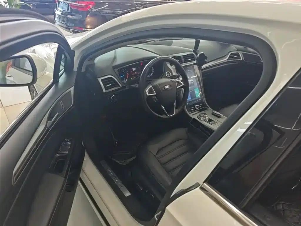 2020 Ford Mondeo EcoBoost 180 Fashion Edition — миниатюра 16