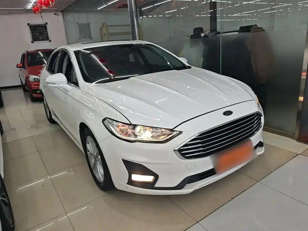 2020 Ford Mondeo EcoBoost 180 Fashion Edition — миниатюра 4