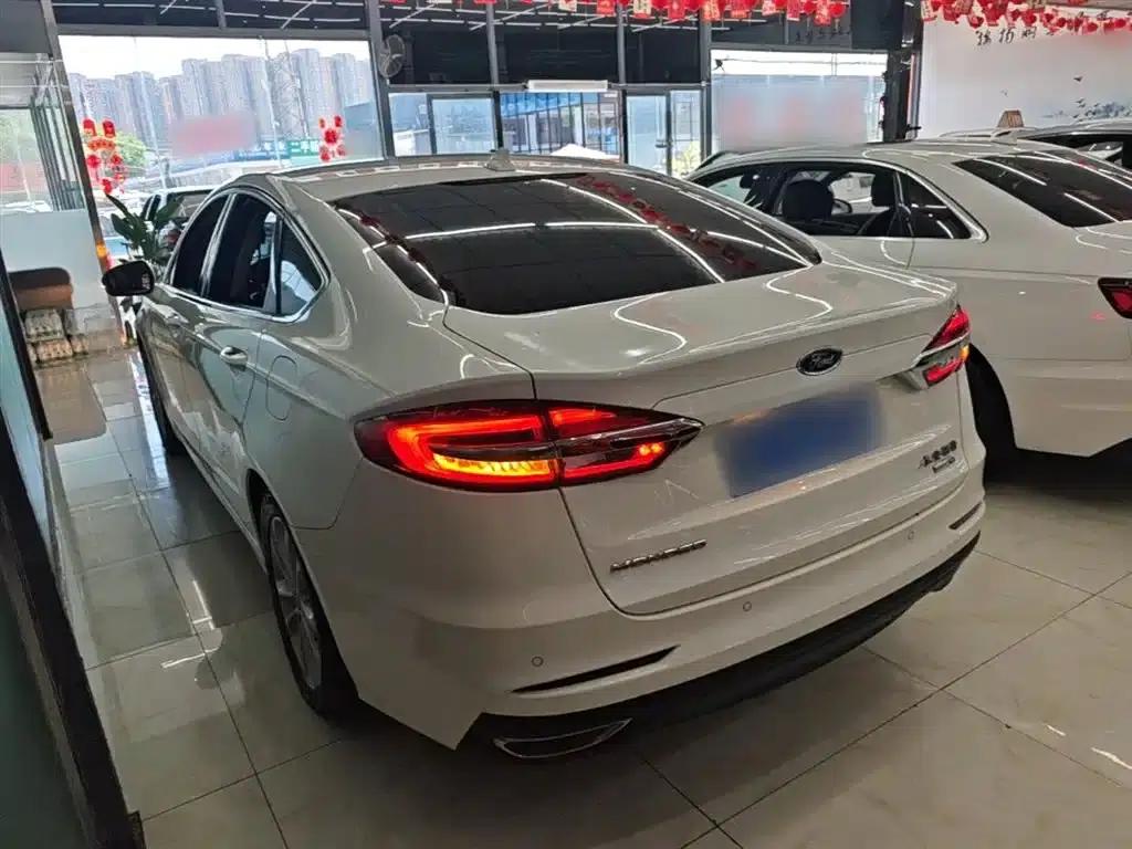 2020 Ford Mondeo EcoBoost 180 Fashion Edition — миниатюра 5