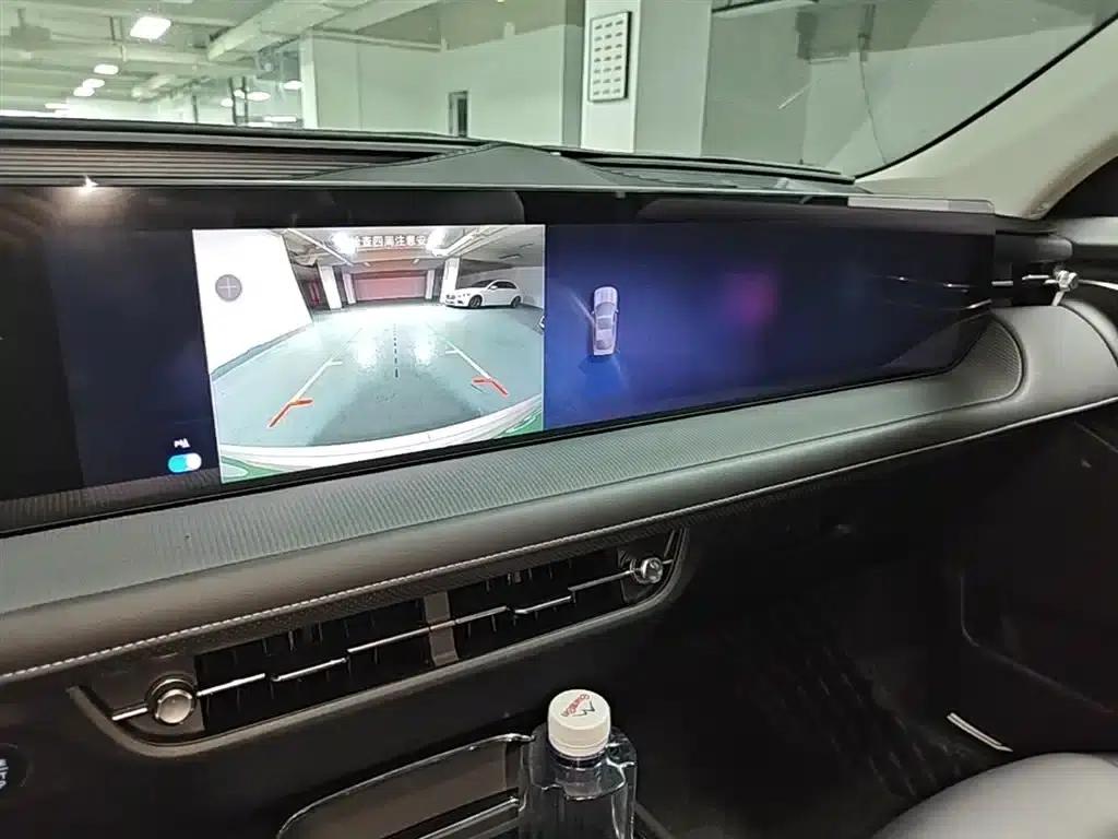 2025 Ford Mondeo 2.0T EcoBoost Luxury — миниатюра 13
