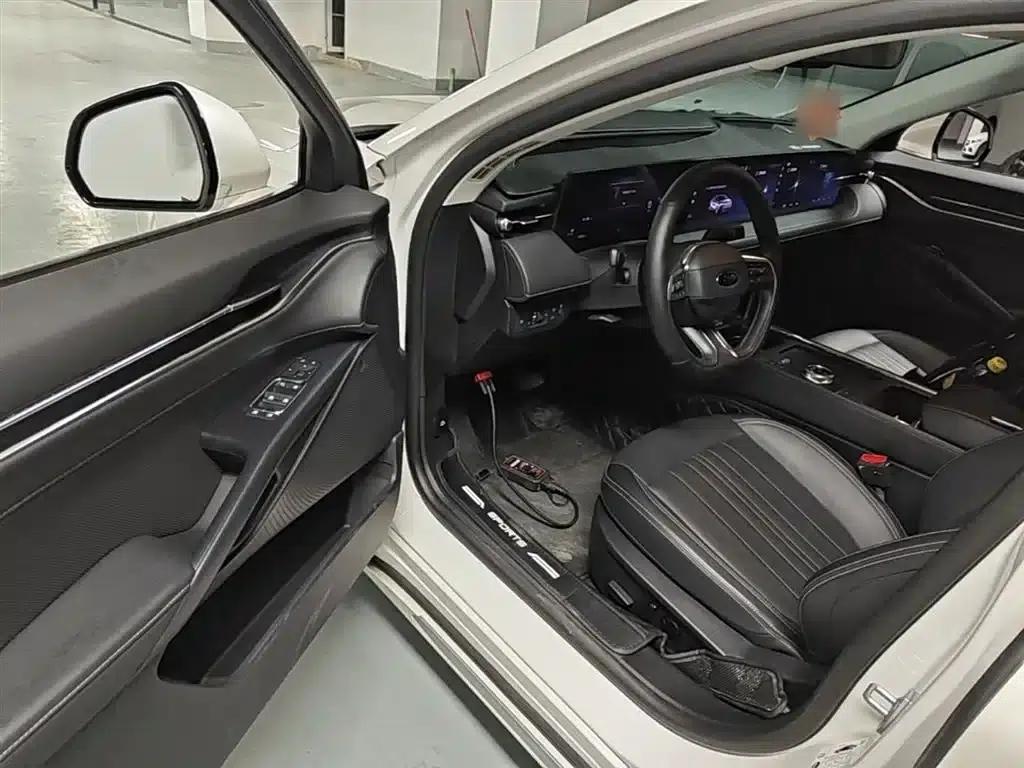 2025 Ford Mondeo 2.0T EcoBoost Luxury — миниатюра 16