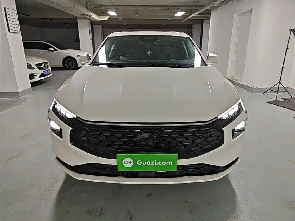 2025 Ford Mondeo 2.0T EcoBoost Luxury — миниатюра 3