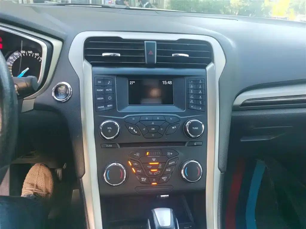 2013 Ford Mondeo 2.0L GTDi200 Fashion Edition — миниатюра 6