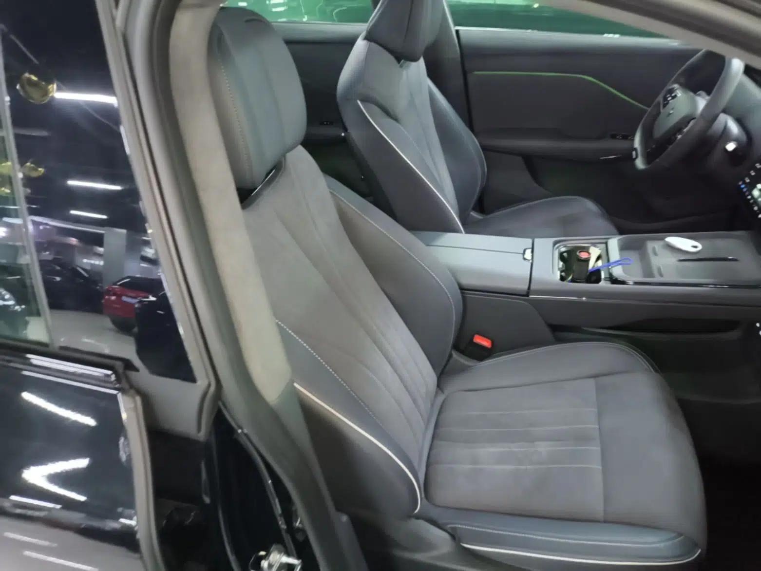 VOYAH COURAGE 2024 Four-Wheel Drive Global Edition — миниатюра 23
