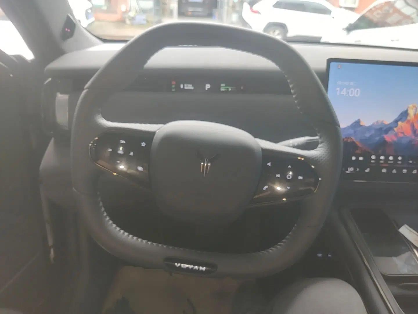 VOYAH COURAGE 2024 Four-Wheel Drive Global Edition — миниатюра 14