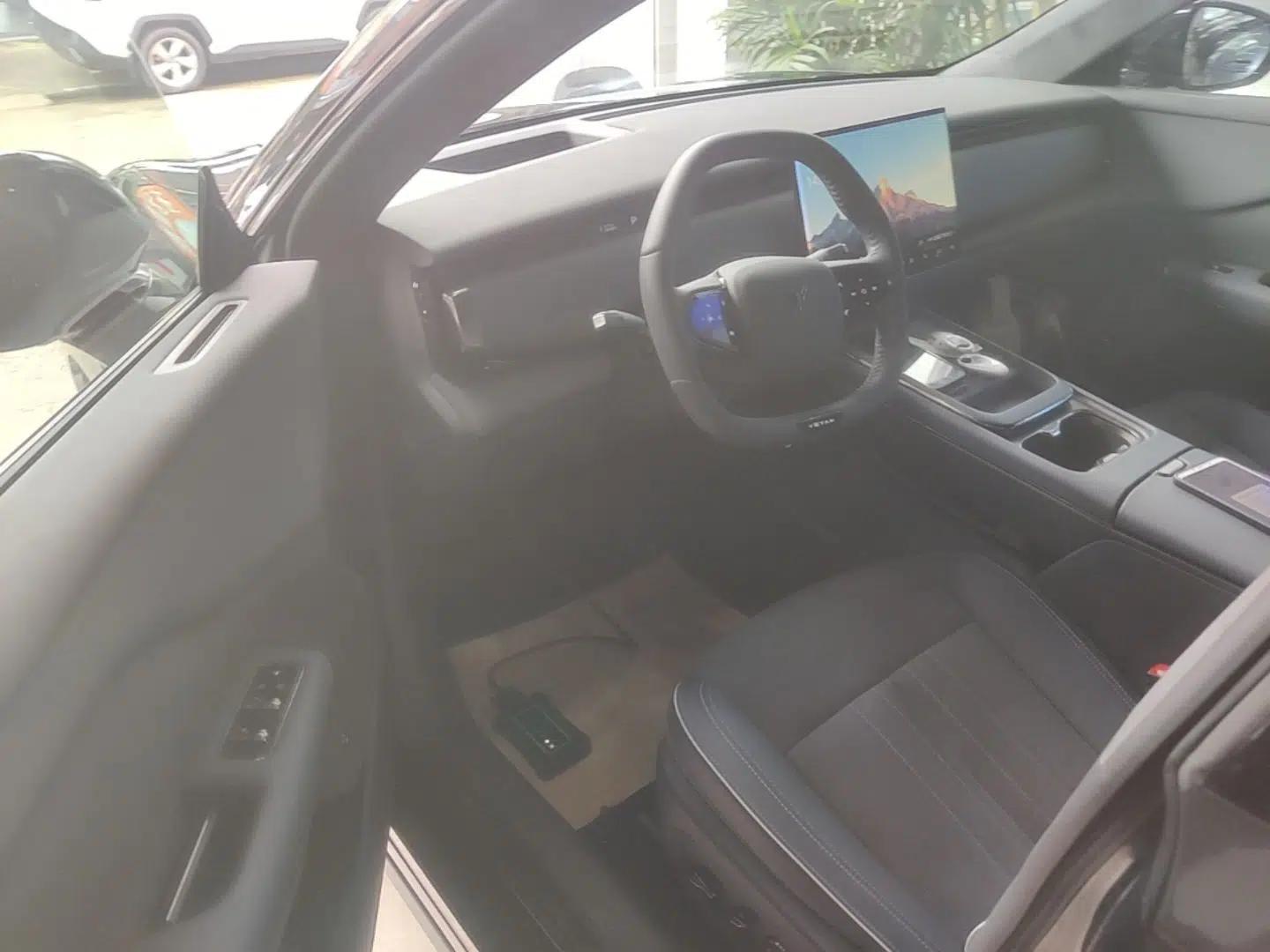 VOYAH COURAGE 2024 Four-Wheel Drive Global Edition — миниатюра 19