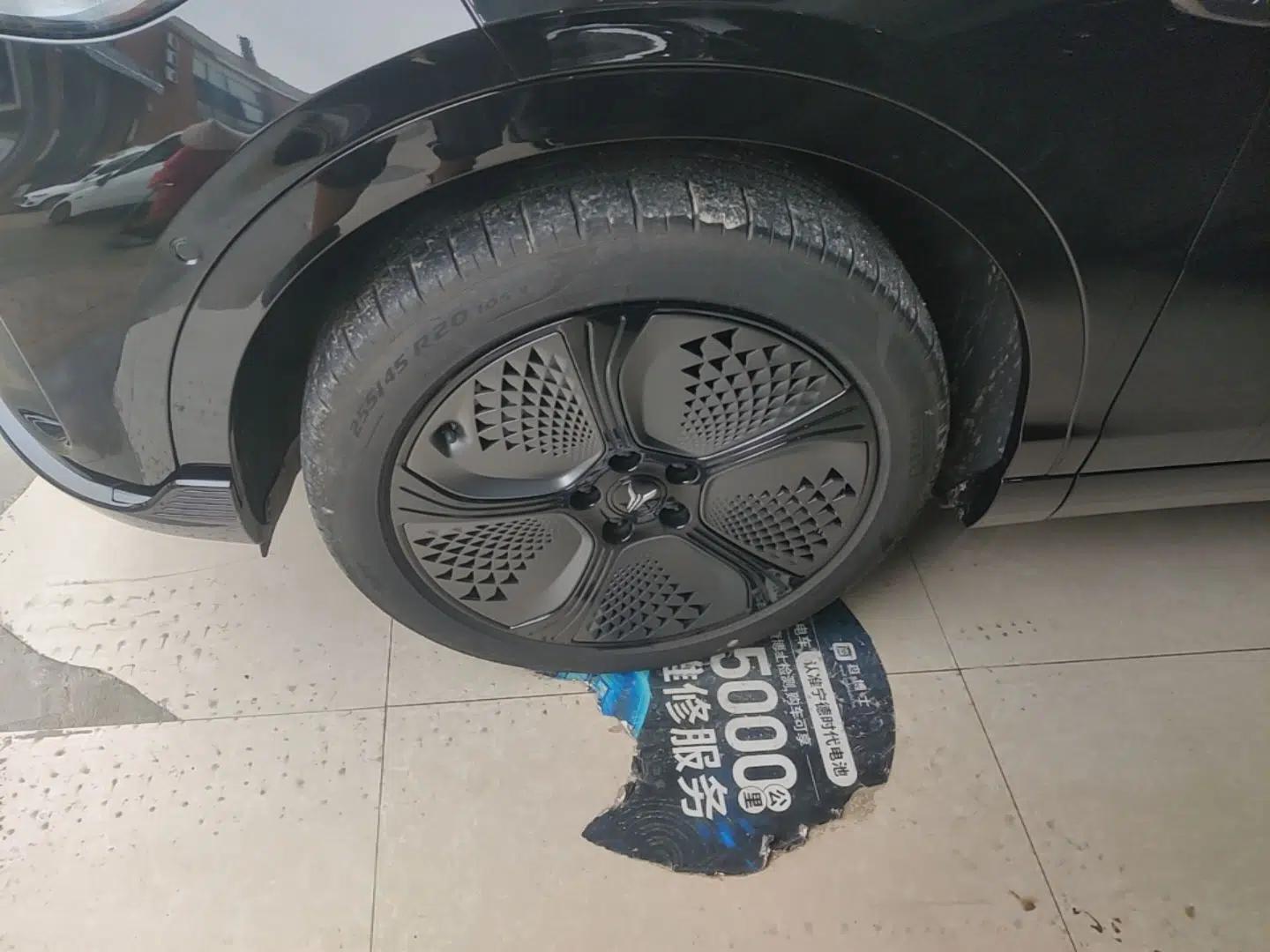 VOYAH COURAGE 2024 Four-Wheel Drive Global Edition — миниатюра 8