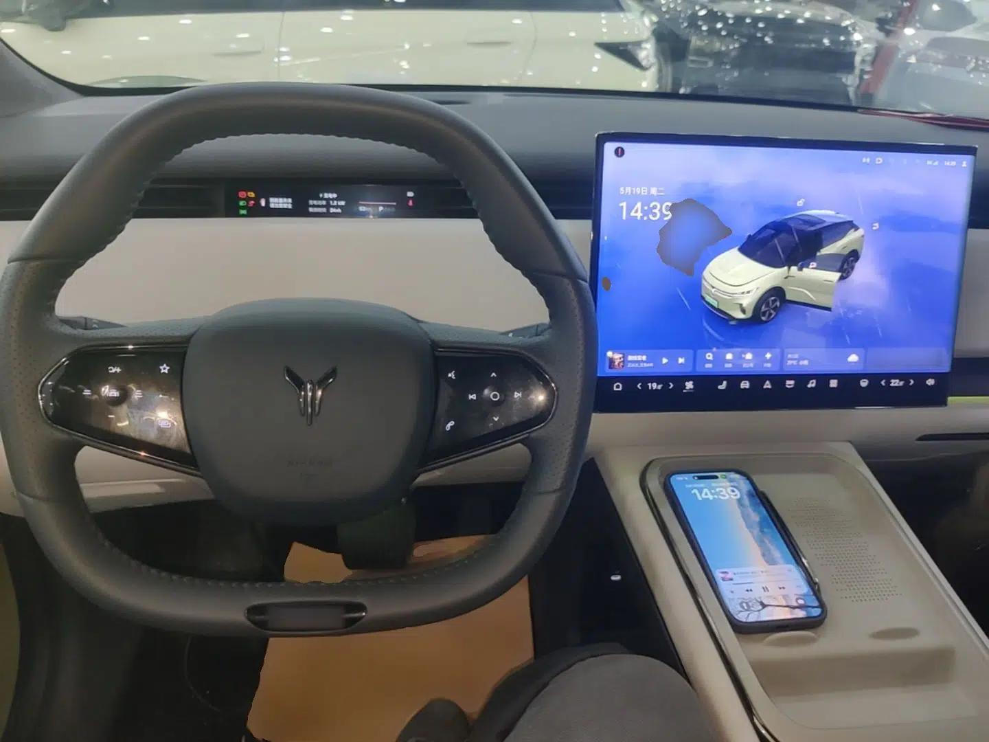 VOYAH COURAGE 2024 Ultra-Long Range Smart Enjoyment Version — миниатюра 13