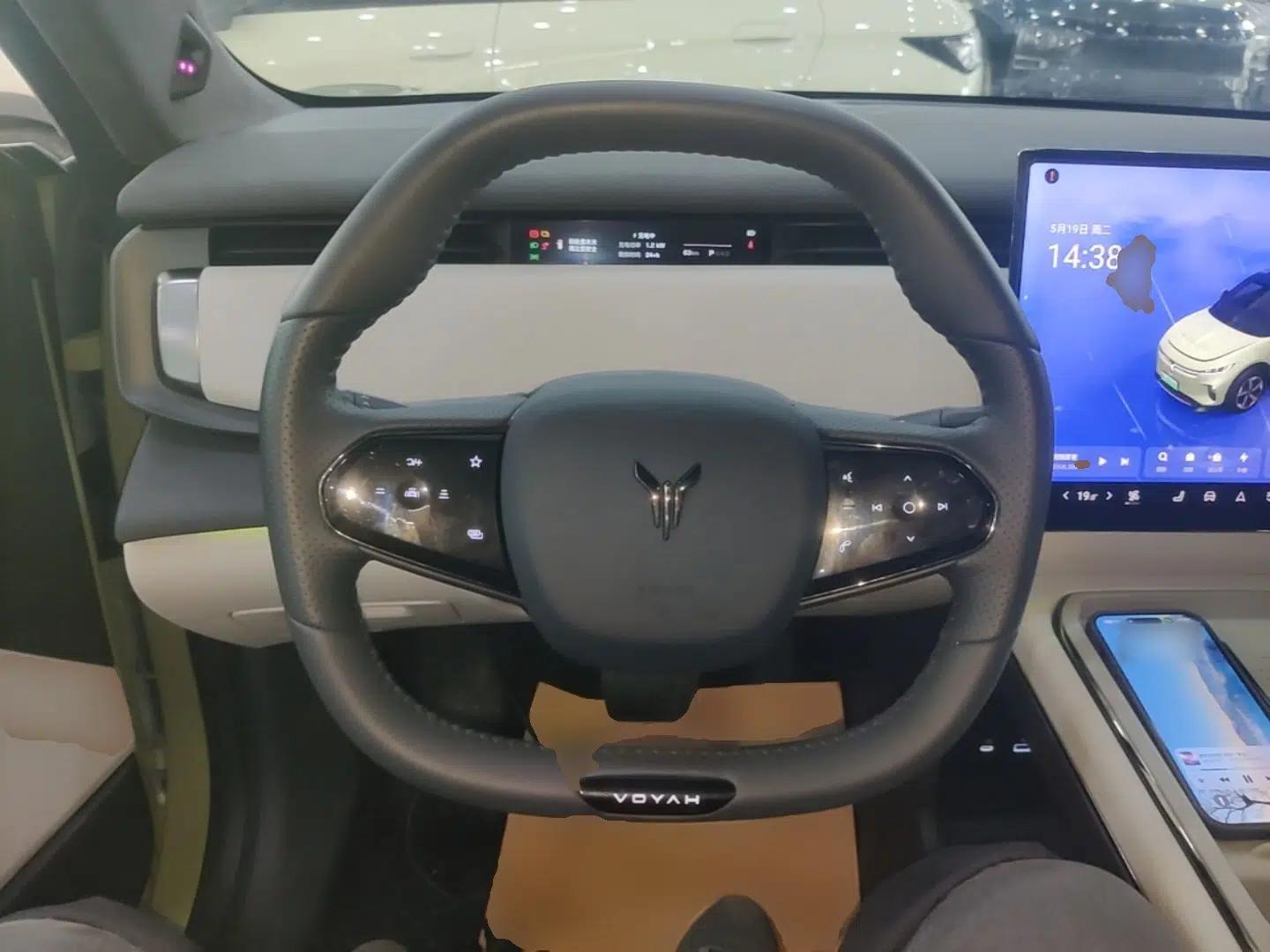 VOYAH COURAGE 2024 Ultra-Long Range Smart Enjoyment Version — миниатюра 14