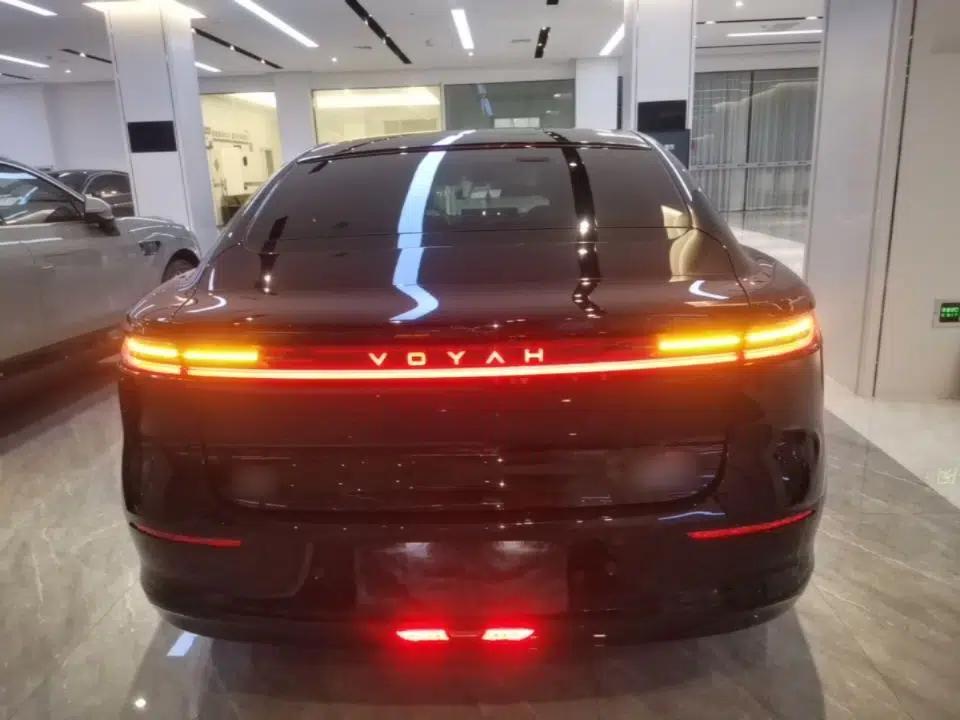 VOYAH Lantu Chiguang L 2026 Four-Wheel-Drive Ultra — миниатюра 5