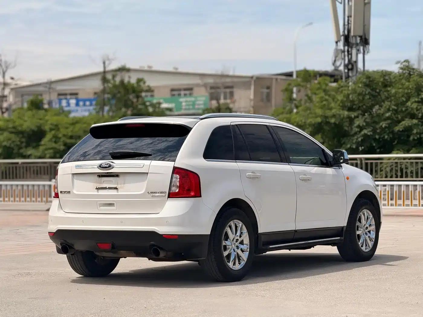 Ford Edge (Imported) 2012 2.0T Premium Edition — миниатюра 4