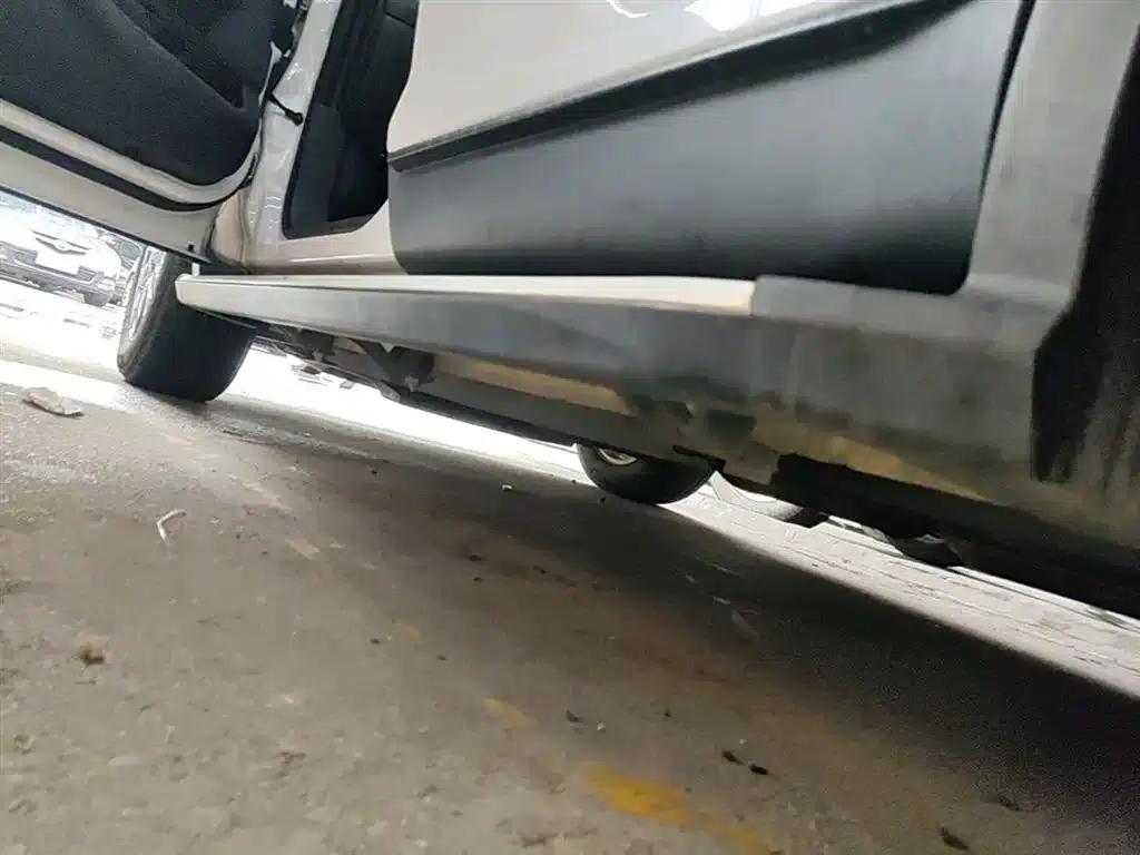 Ford Edge (Imported) 2012 2.0T Premium Edition — миниатюра 21