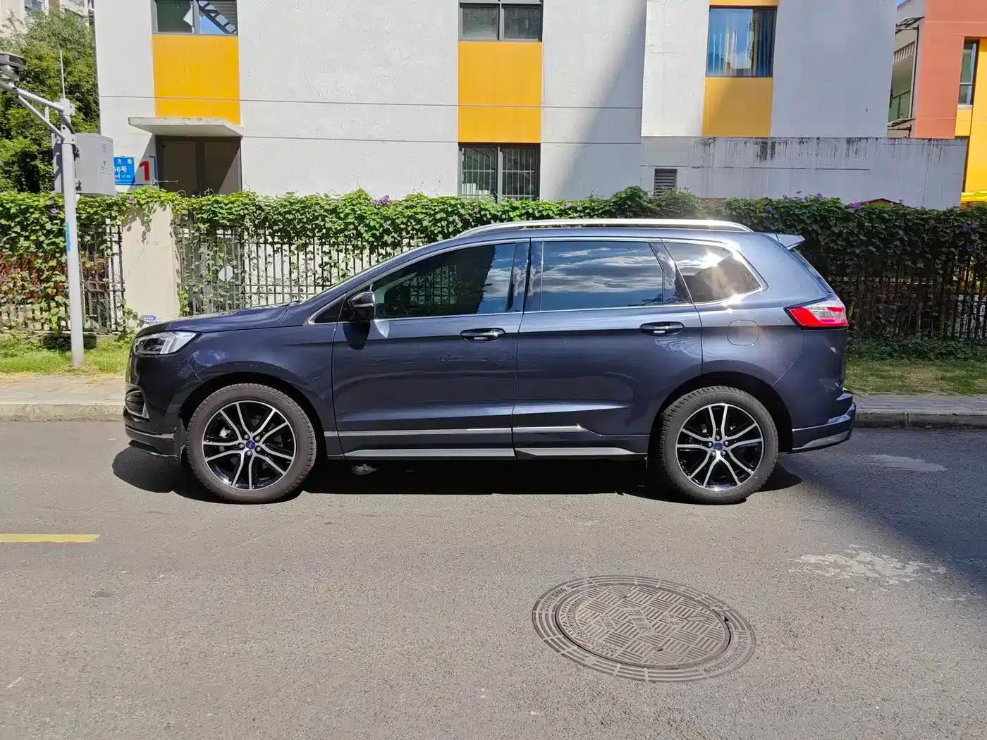 2020 Ford Edge EcoBoost 245 2WD Luxury 7-seater — миниатюра 18