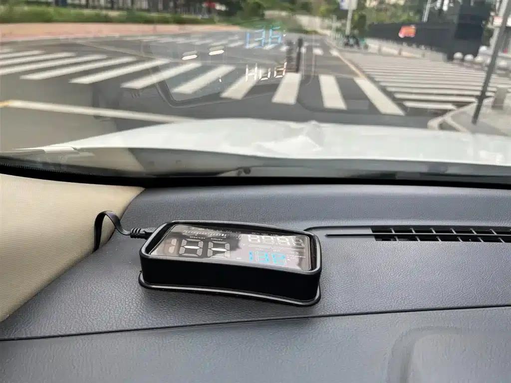 Edge 2015 2.0T GTDi 2WD Elite — миниатюра 9