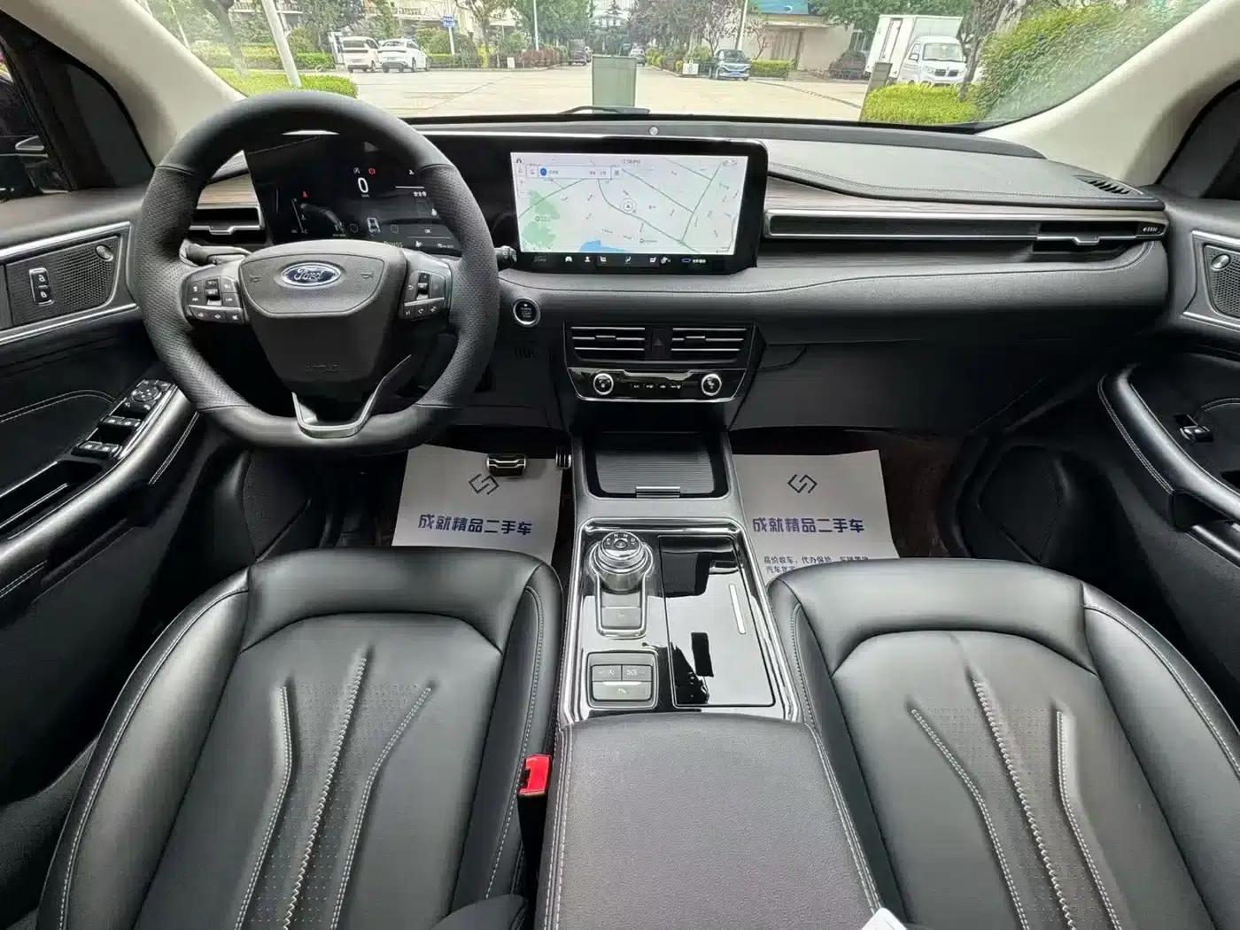 Edge 2021 PLUS EcoBoost 245 2WD Luxury 7-seater — миниатюра 5
